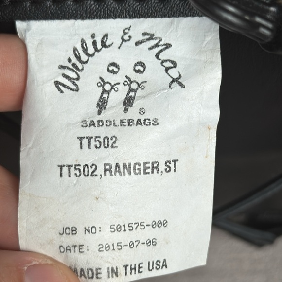 Willie & Max Black Magic Sissy Bar Bag Motorcycle Riding Biker Saddlebag - Picture 10 of 12